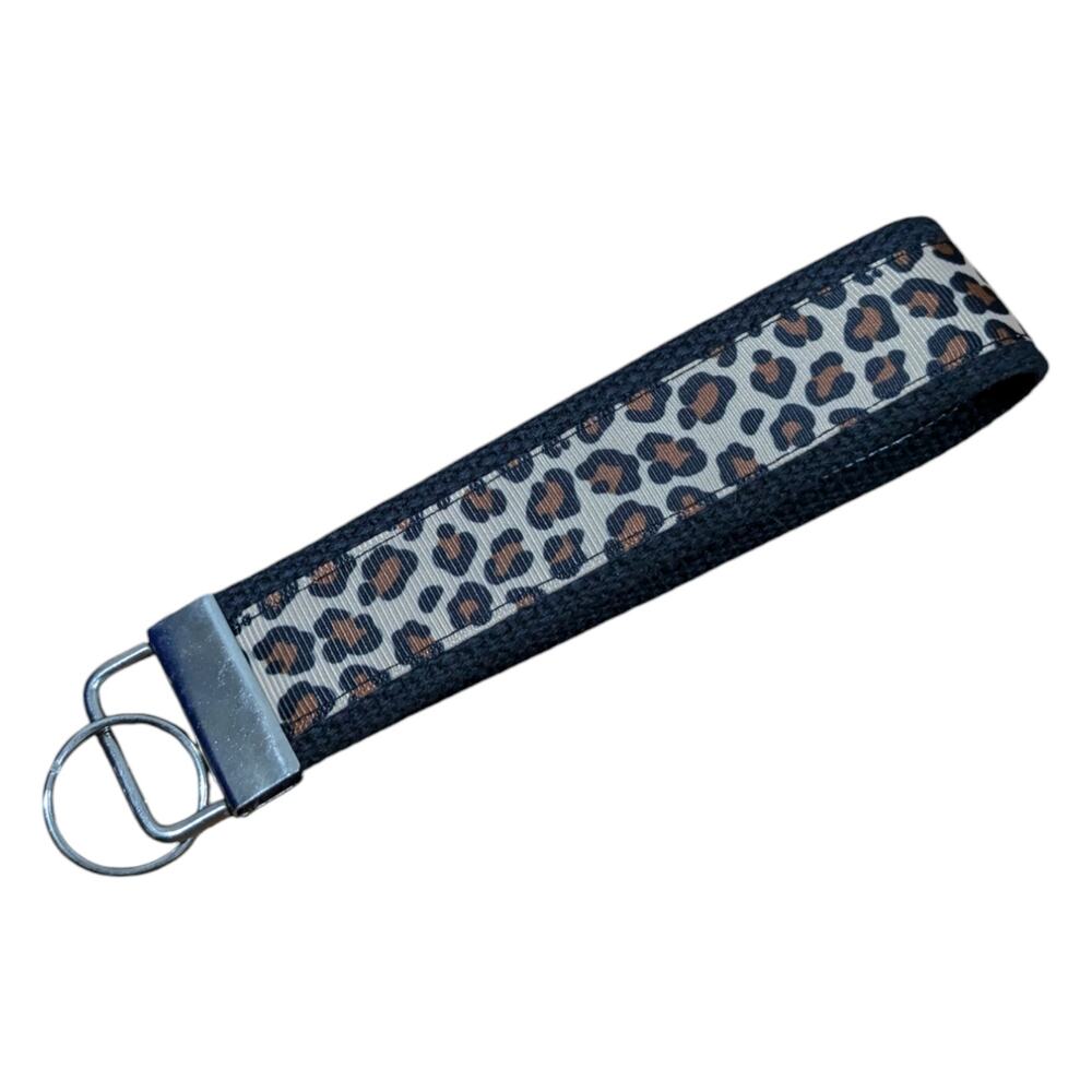 Animal Print Keychain‎ Wristlet Fabric Key FOB Accessory Present Leopard Cheetah